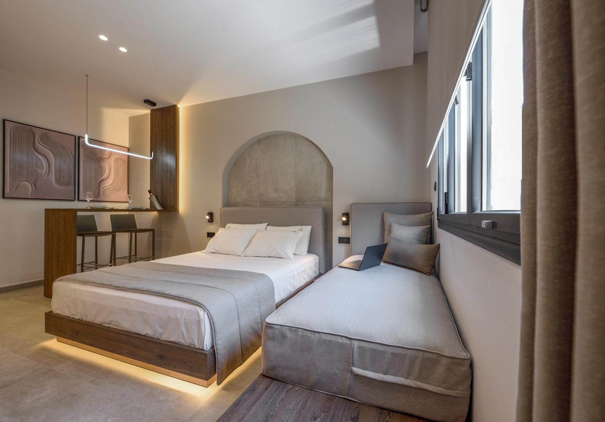 Loena Luxury Suites Thessaloniki Exterior photo