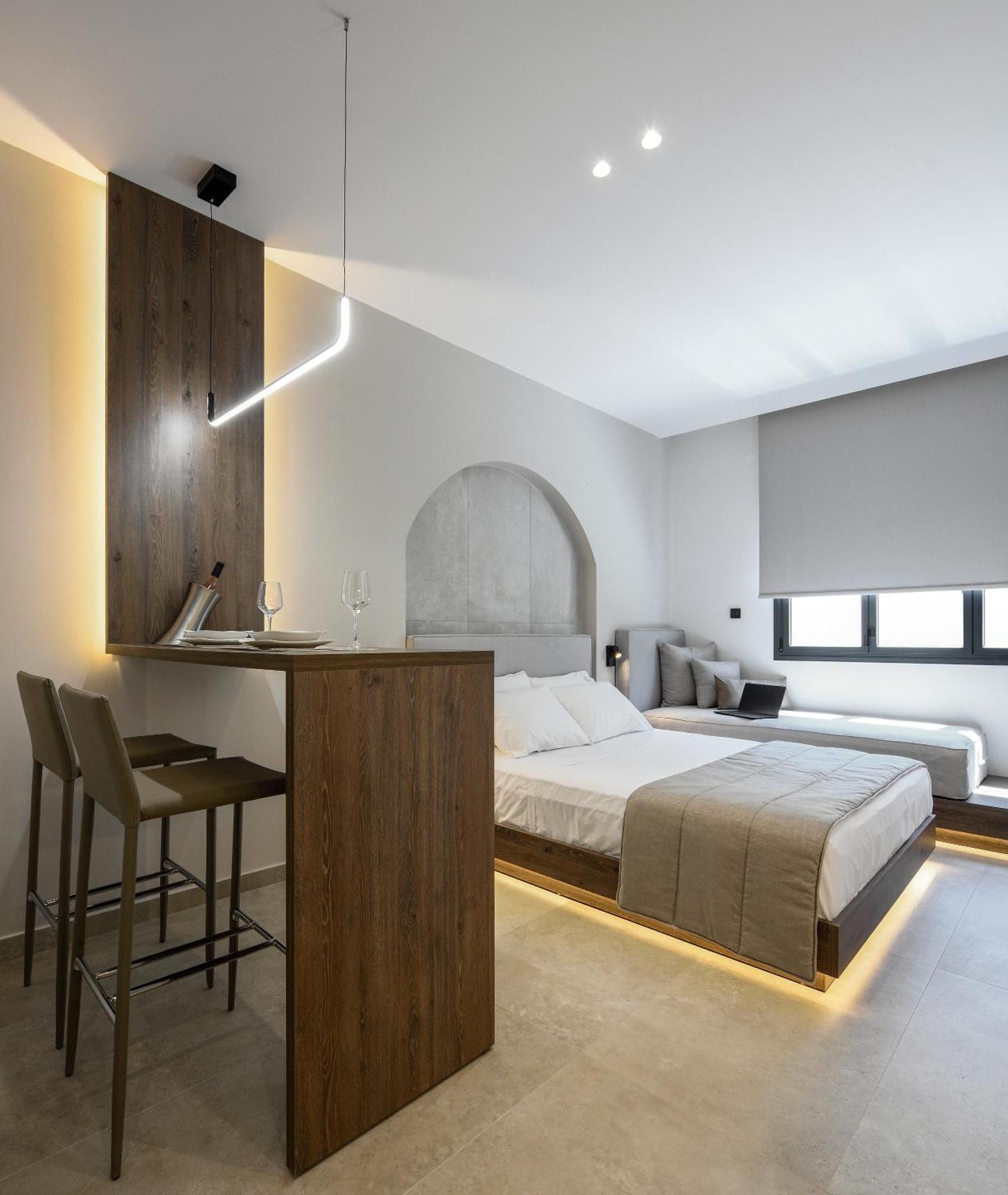 Loena Luxury Suites Thessaloniki Exterior photo